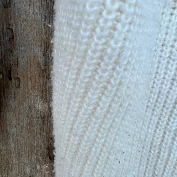 Cabi cream long v-neck cardigan, Size M - Picture 11 of 11